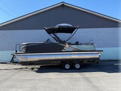 BOATZON | Avalon 2385 LSZ VRB Windshield 2026 BOATZON | Avalon 2385 LSZ VRB Windshield 2026
