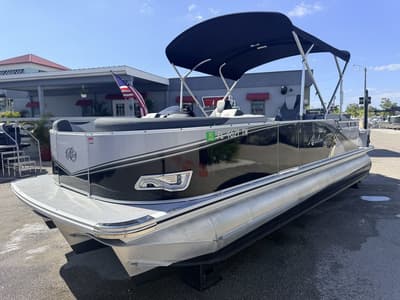 BOATZON | Avalon 2485 LSZ Quad Lounger Tri Toon High Performance 2023