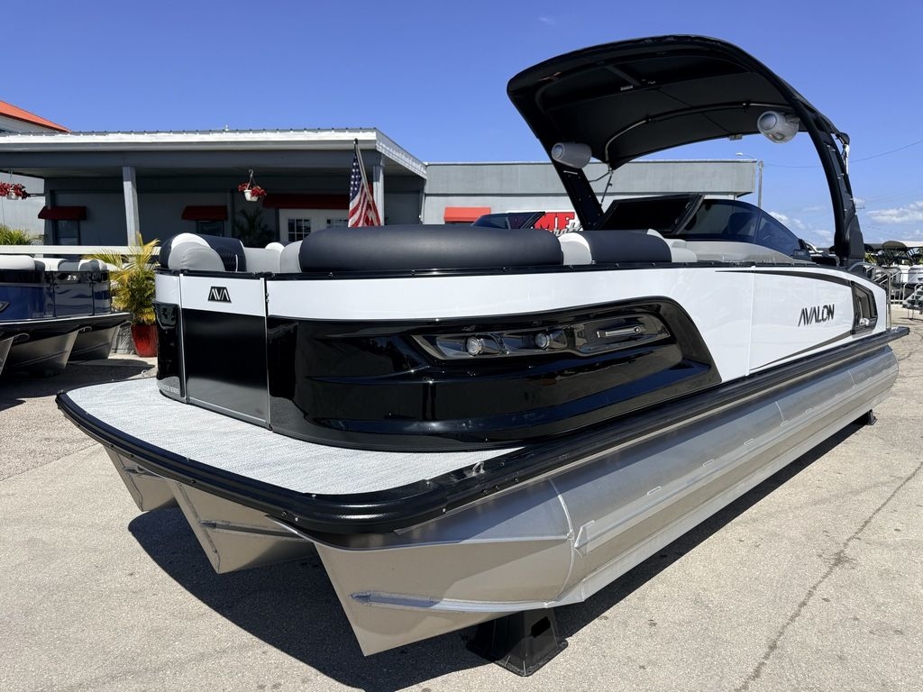 2026 Avalon 2585 Excalibur LTD Flex Lounge Windshield Tri Toon Mercury 425hp V10 - Sold Boat