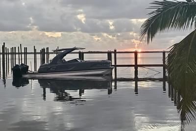 BOATZON | Avalon 2785 Excalibur Carbon Elite  Performance Tri toon  Sarasota FL 34239 2026