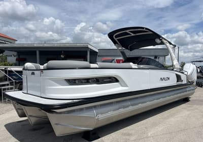 BOATZON | Avalon 2785 Excalibur LTD Flex Lounge Windshield Twin Mercury 425 V10s 2027