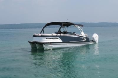 BOATZON | Avalon 2785 Excalibur LTD Quad Lounger  Performance Tri toon  Sarasota FL 2026