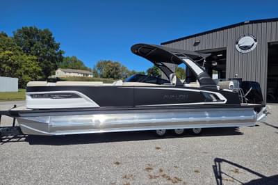 BOATZON | Avalon 2785 Excalibur LTD WIndshield Quad Lounger Shift 2026