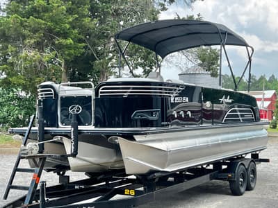 BOATZON | Avalon Ambassador 25 Rear J Lounge TripleToon  IN STOCK  69995 2020