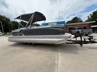 BOATZON | Avalon Avalon LSZ Quad Lounge  23 FT 2027