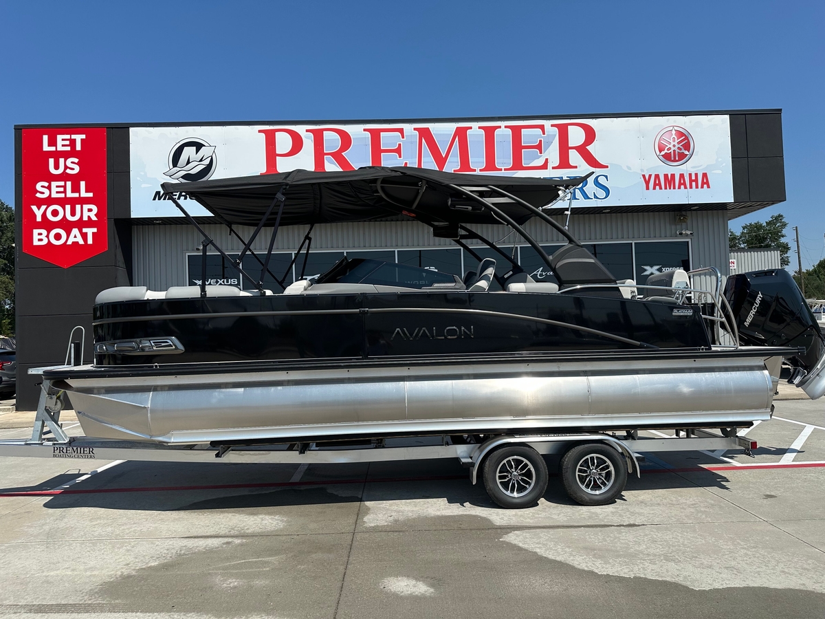 2025 Avalon CAT QLSW25T - Sold Boat