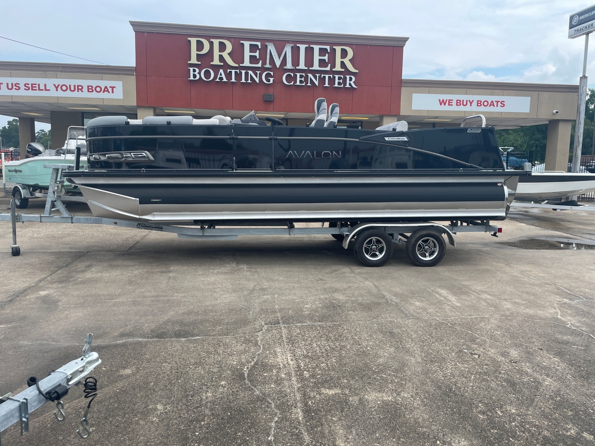 2025 Avalon CAT VRB23T - Sold Boat