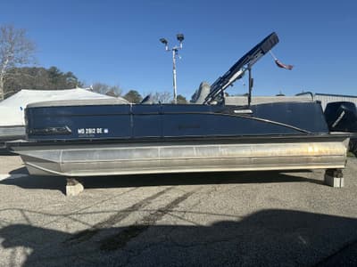 BOATZON | Avalon Catalina 2385 QL 2022