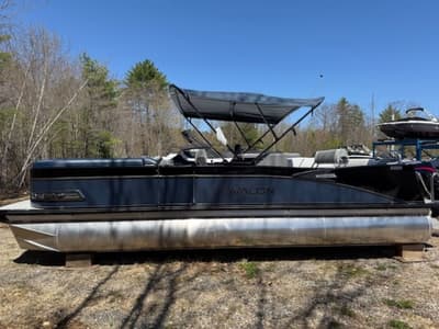 BOATZON | Avalon Catalina Entertainer 25 FT 2025