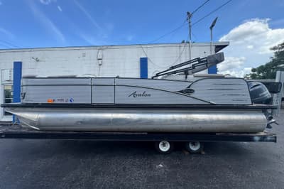 BOATZON | Avalon Catalina Quad Lounge  23 2019