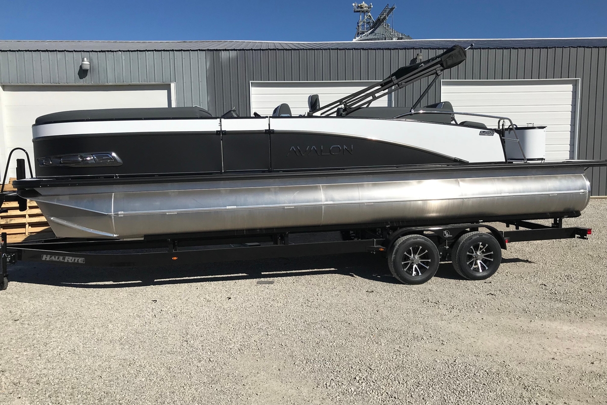 2026 Avalon Catalina Quad Lounger Shift - Sold Boat