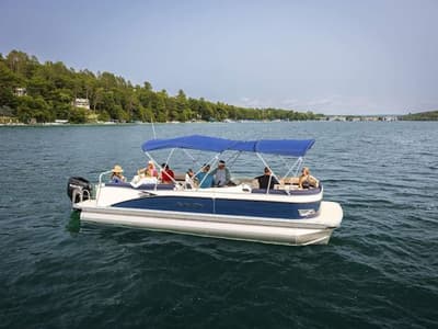 BOATZON | Avalon Catalina Quad Lounger Shift 25 FT 2026