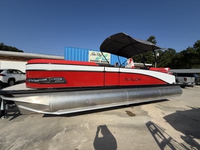BOATZON | Avalon Catalina Quad Lounger Shift  25 FT 2027