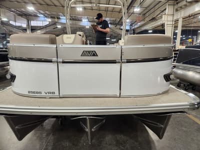 BOATZON | Avalon Catalina Versatile Rear Bench 23 FT 2026
