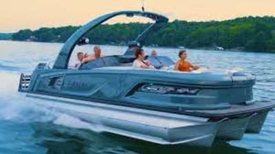 BOATZON | Avalon Excalibur Elite Windshield 27 FT 2026 BOATZON | Avalon Excalibur Elite Windshield 27 FT 2026