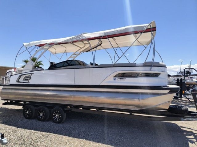 2024 Avalon Excalibur Quad Lounge Windshield 27 FT - Sold Boat