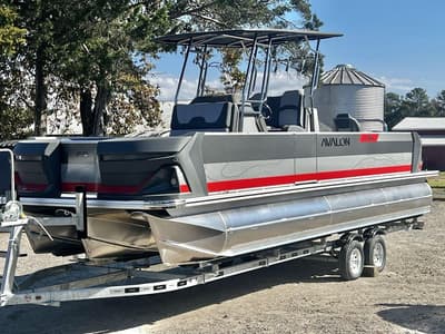 BOATZON | Avalon Geofish 25 GLX  Triple Toon  IN STOCK 2025