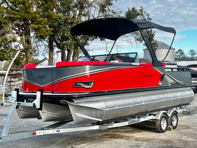 BOATZON | Avalon LSZ 23 Elite Windshield TripleToon 2026 BOATZON | Avalon LSZ 23 Elite Windshield TripleToon 2026