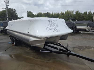 BOATZON | Avalon LSZ 2385 Quad Lounge 2027