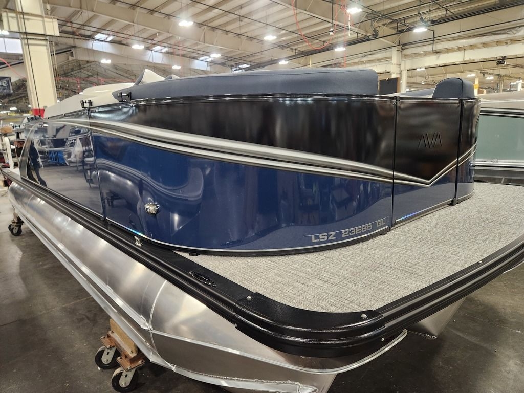 2026 Avalon LSZ Quad Lounger 21 FT - Sold Boat