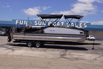 BOATZON | Avalon LSZ Quad Lounger 25 FT 2026
