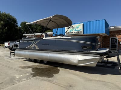 BOATZON | Avalon LSZ Quad Lounger Shift  23 FT 2027