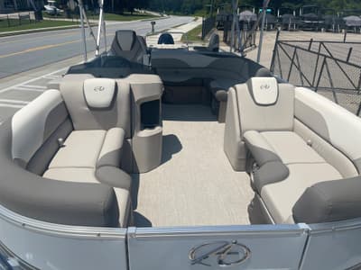 BOATZON | Avalon LSZ Rear Fish 2024