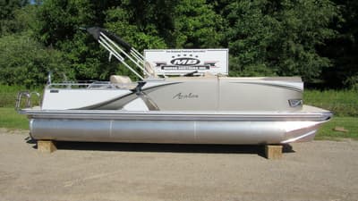 BOATZON | Avalon LSZ Versatile Rear Bench 23 FT 2024