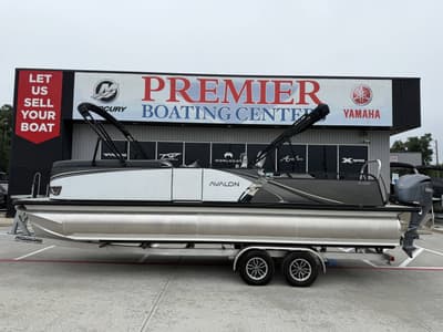 BOATZON | Avalon LSZ Versatile Rear Bench 25 2025 BOATZON | Avalon LSZ Versatile Rear Bench 25 2025