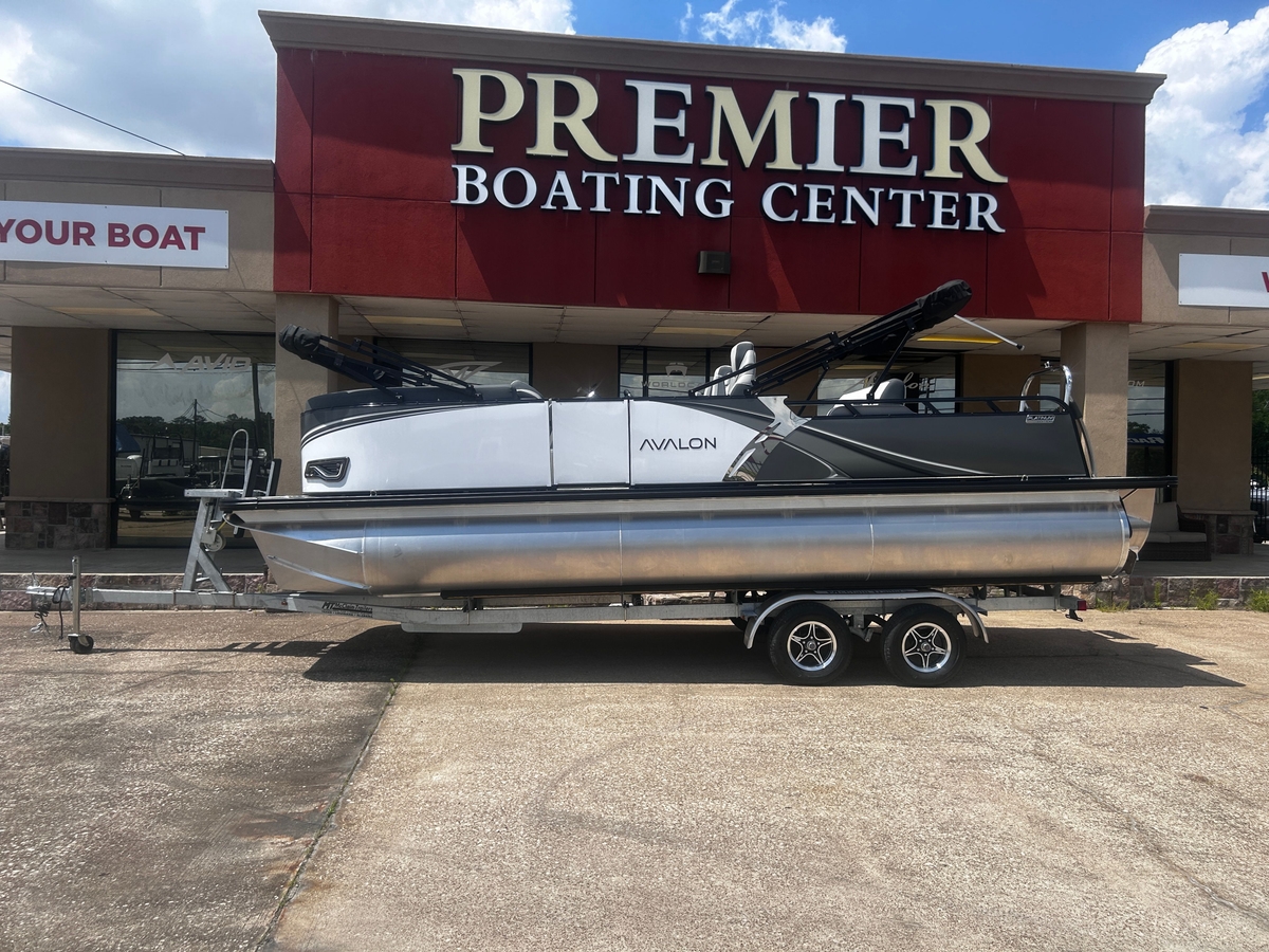 2025 Avalon LSZ VRB23T DX - Sold Boat