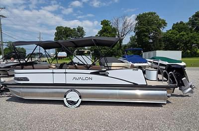 BOATZON | Avalon Platinum Catalina 2585 Elite 2025