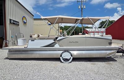 BOATZON | Avalon Platinum LSZ 2585 Quad Lounger Shift 2025