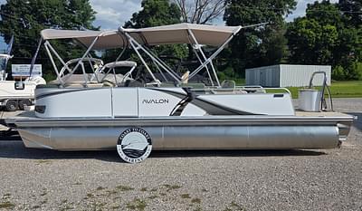 BOATZON | Avalon Platinum LSZ 2585 Versatile Rear Bench 2025