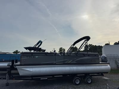 BOATZON | Avalon Venture 2280 QL 2021