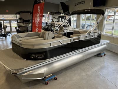 BOATZON | Avalon Venture 85 21 CR 2026