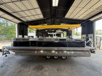 BOATZON | Avalon Venture 85  21 FT Rear Fish 2025