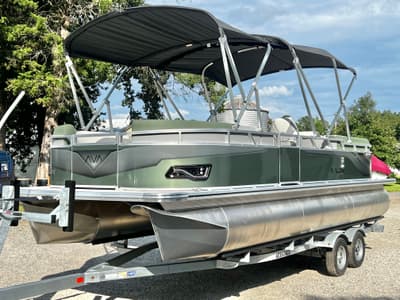 BOATZON | Avalon Venture 85 23 Quad Lounge 2027