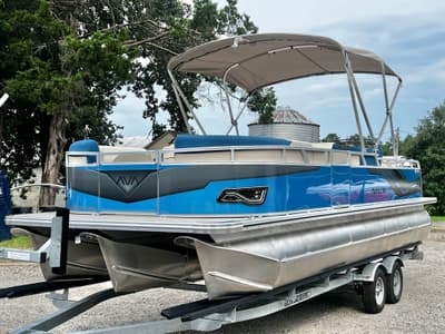 BOATZON | Avalon Venture 85 23 Versatile Rear Bench TripleToon 2027