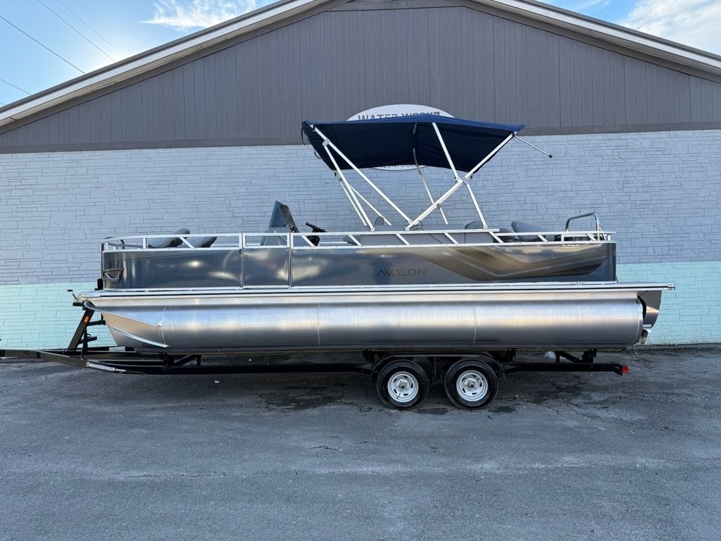 2026 Avalon 2385 Venture 85 Center Fish - Sold Boat