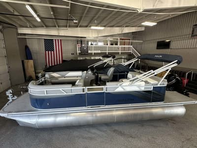BOATZON | Avalon Venture 85 Cruise 21 FT 2026