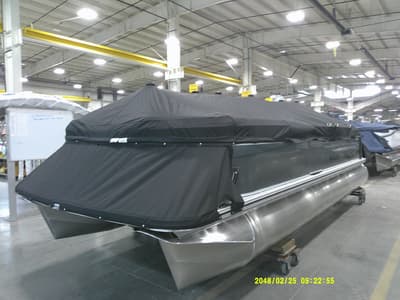 BOATZON | Avalon Venture 85 Cruise Rear Bench 23 FT 2026