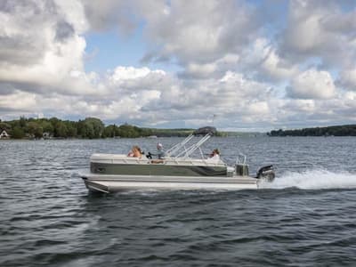 BOATZON | Avalon Venture 85 Cruise Rear Bench 23 FT 2027