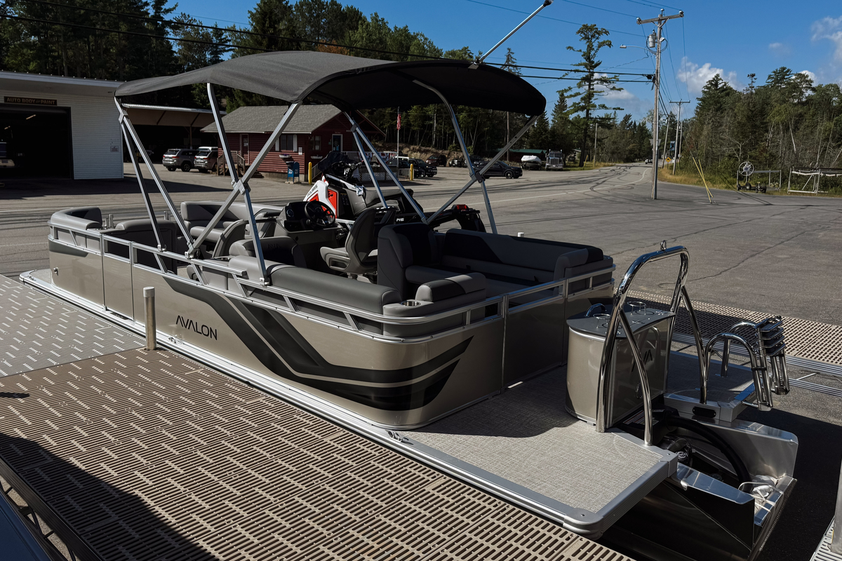 2026 Avalon Avalon Venture 85 Quad Lounge 2026 - Sold Boat