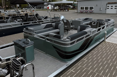 BOATZON | Avalon Venture 85 Quad Lounge 2026