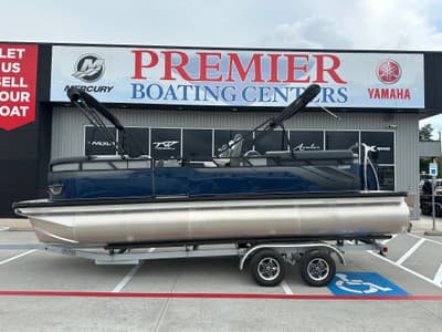 BOATZON | Avalon Venture 85 Quad Lounge  23 2025