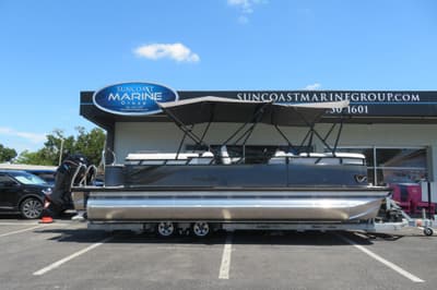 BOATZON | Avalon Venture 85 Quad Lounge 23 2026 BOATZON | Avalon Venture 85 Quad Lounge 23 2026