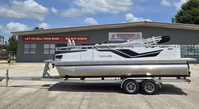 BOATZON | Avalon Venture 85 Rear Fish 21 2026 BOATZON | Avalon Venture 85 Rear Fish 21 2026