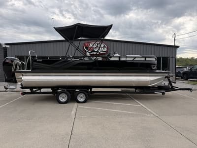 BOATZON | Avalon Venture 85 Versatile Rear Bench 25 FT 2026