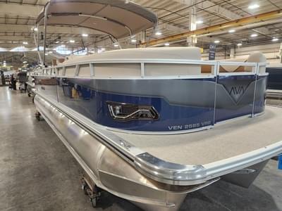 BOATZON | Avalon Venture 85 Versatile Rear Bench 25 FT 2026 BOATZON | Avalon Venture 85 Versatile Rear Bench 25 FT 2026