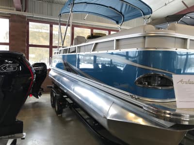 BOATZON | Avalon VENTURE QUAD LOUNGE 2022